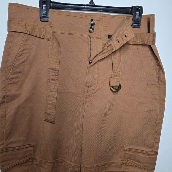 Cabi Paper Bag Cargo Pants Women’s Size 8 Belted Straight Leg Stretch Twill 6045 - Picture 7 of 10